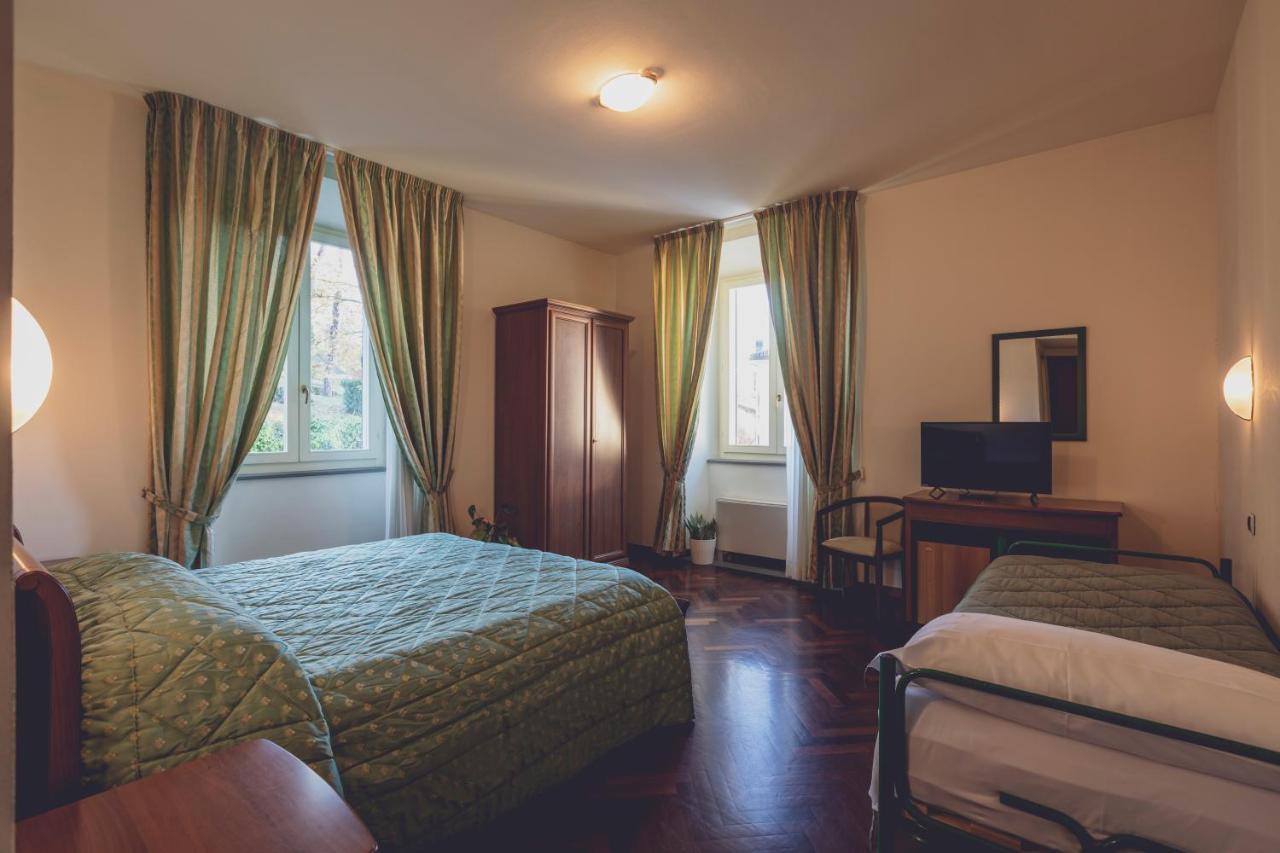 Albergo Ristorante Pasqui Rocca San Casciano Exterior photo